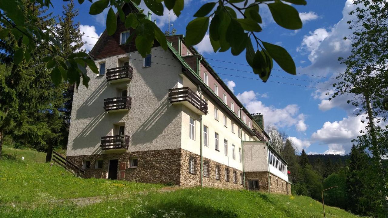 Chata Orovsky Železná Ruda Esterno foto